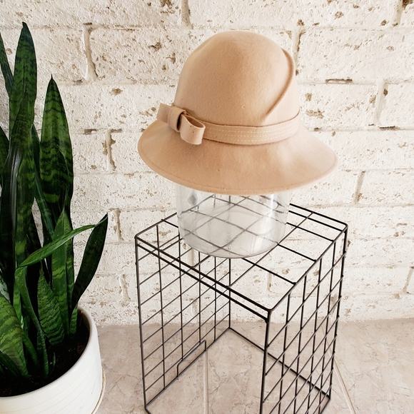 Vintage Accessories - Vintage Felt Hat